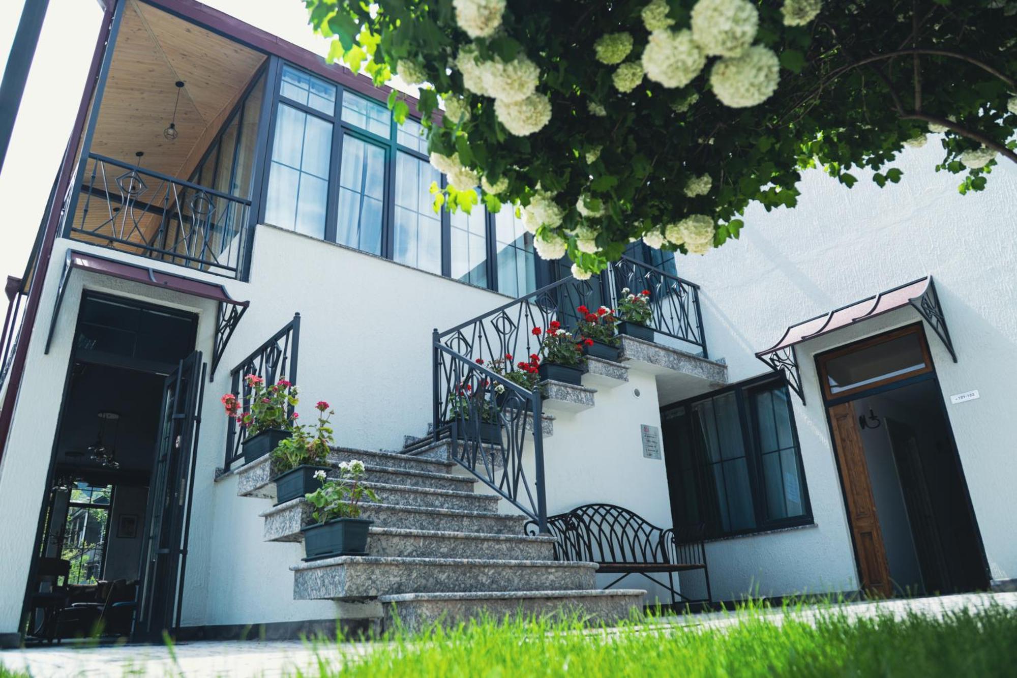 Redroof Country House Hotel Ґоріс Екстер'єр фото