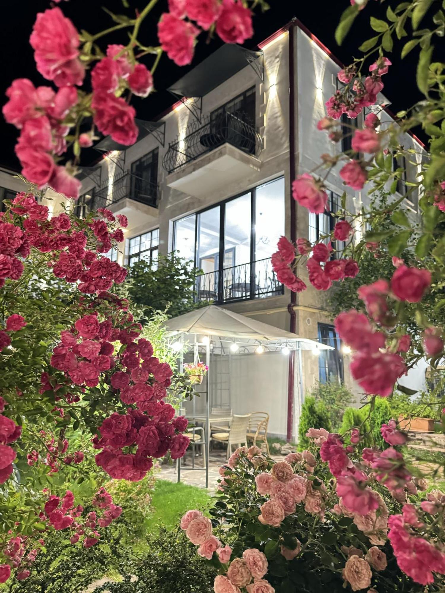 Redroof Country House Hotel Ґоріс Екстер'єр фото